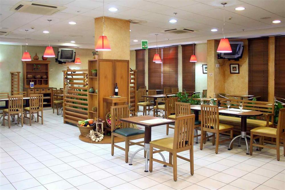 Ibis Macae 호텔 레스토랑 사진