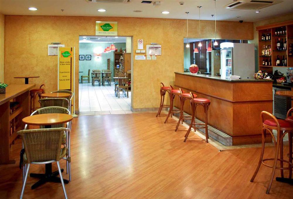 Ibis Macae 호텔 레스토랑 사진